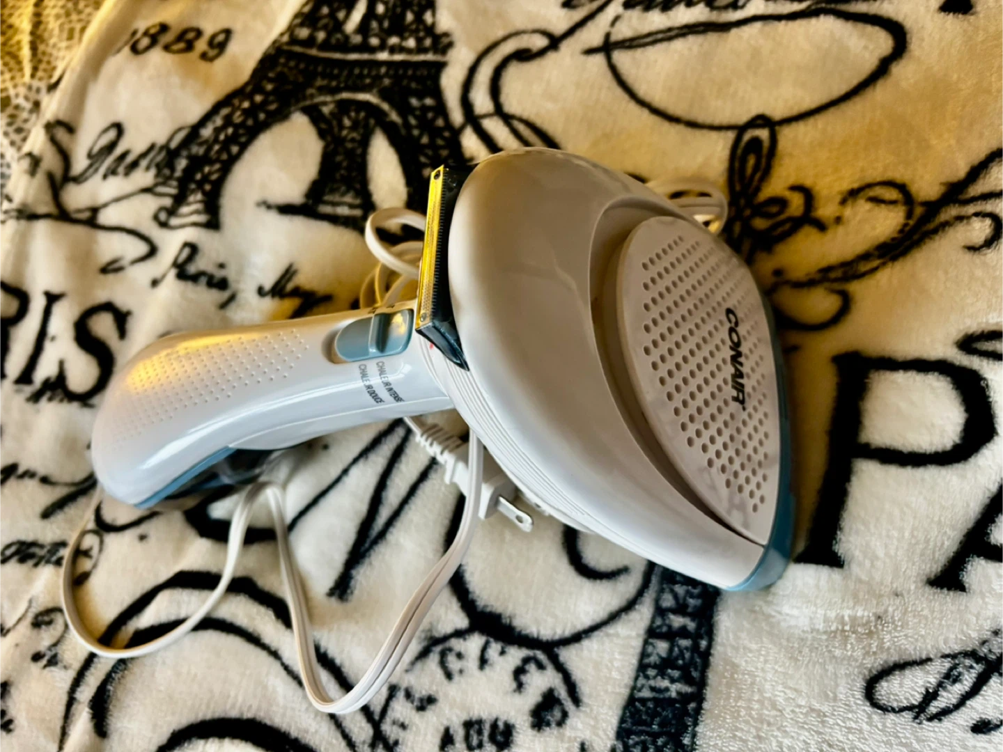 Conair Handheld Fabric Steamer - photo 2