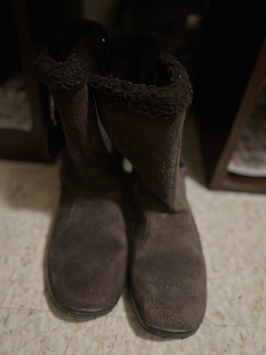Brown Suede Boots with nice Trim-Size 7.5