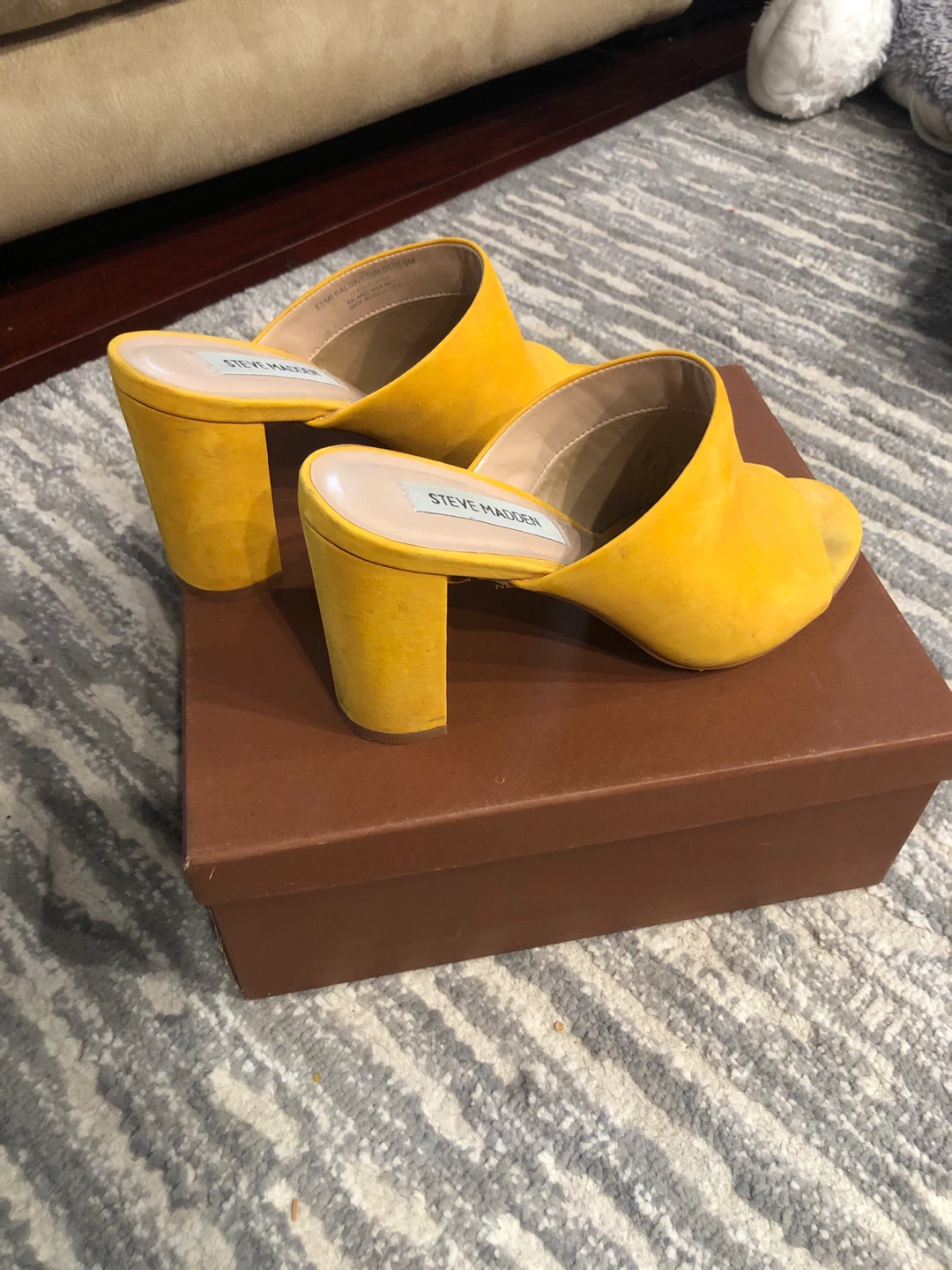 Steve Madden Yellow Suede Block Heel Mules