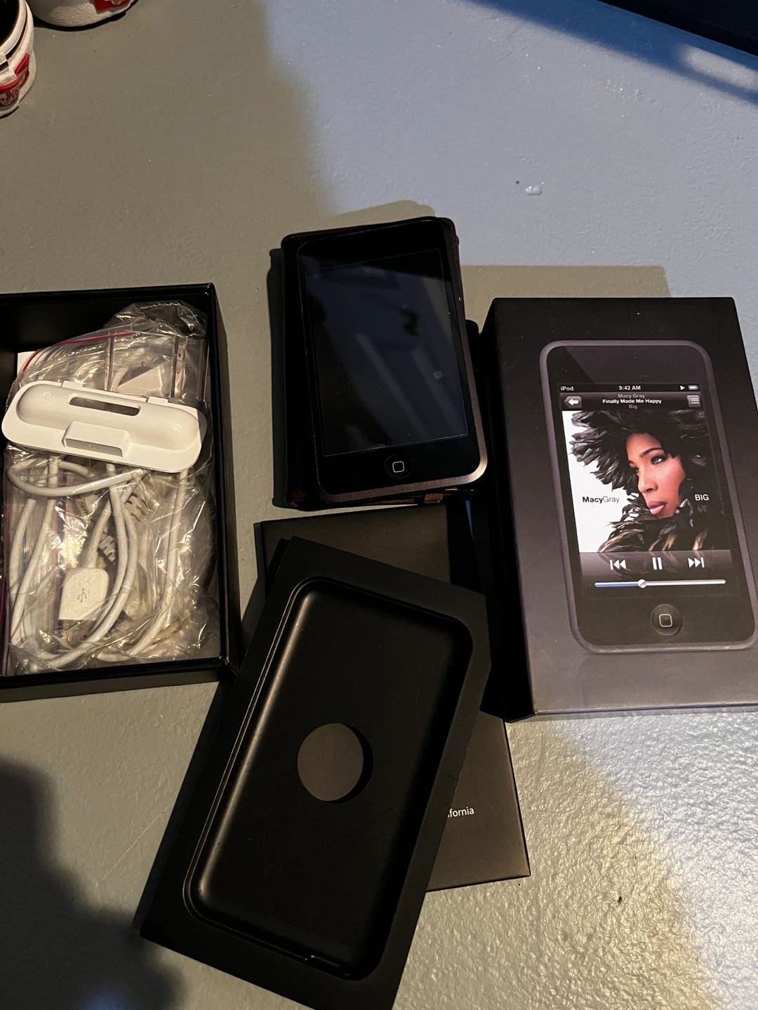 Apple iPod Touch 4th Generation 16GB - Black