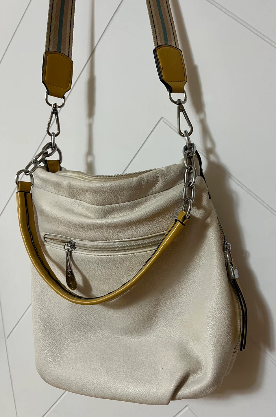 Manocchio Cream Leather Hobo Bag with Yellow Accents - photo 4