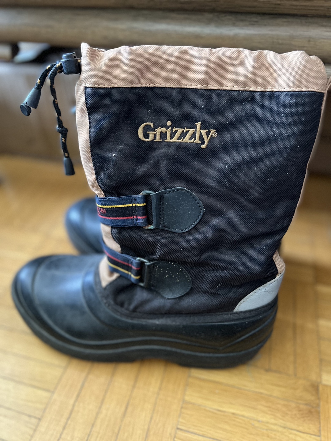 Grizzly by Kodiak Winter Boots-size 5/6 - photo 2