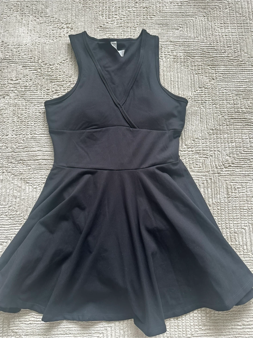 Fashion Nova Sleeveless V-Neck Dress