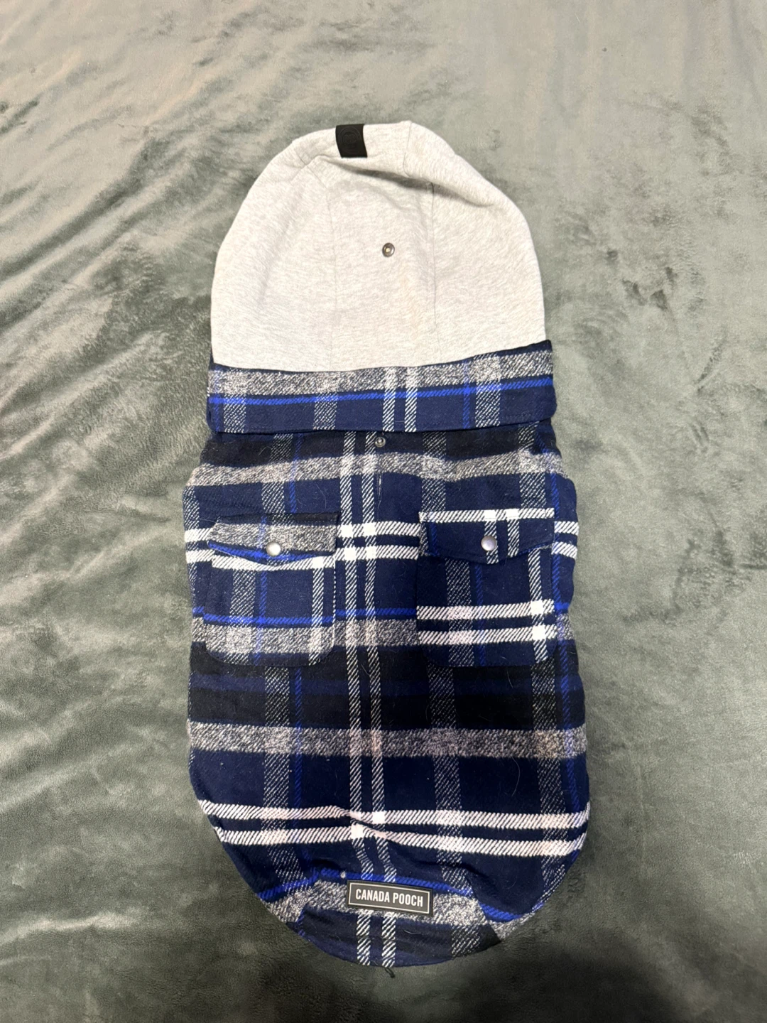 Canada Pooch Plaid Dog Jacket - Size 18