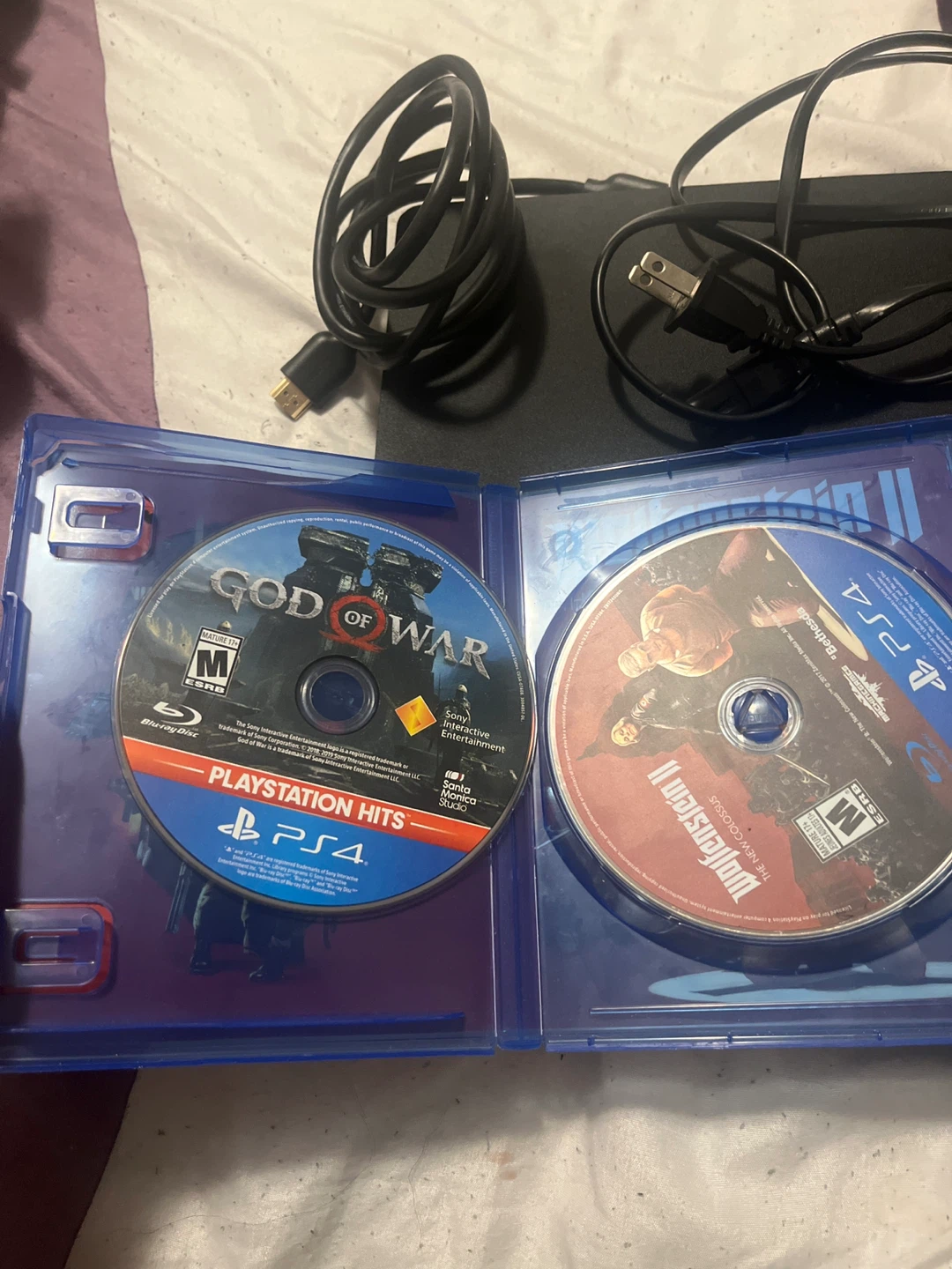 Sony PlayStation 4 Console with 2 Games - photo 2