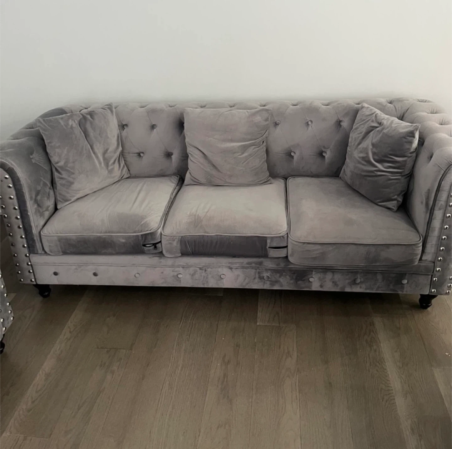 Grey Velvet Chesterfield Sofa Set - photo 3