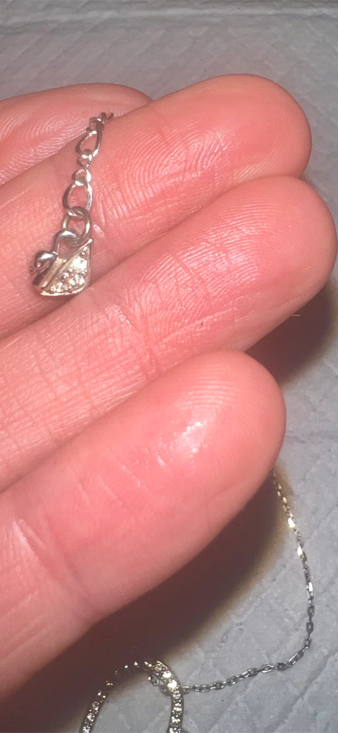 Swarovski Crystal Heart Necklace – Silver Tone – Like New - photo 3