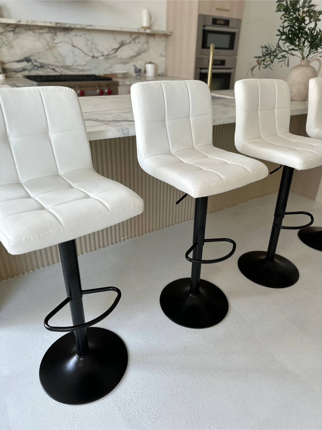 4 White Adjustable Bar Stools - photo 2