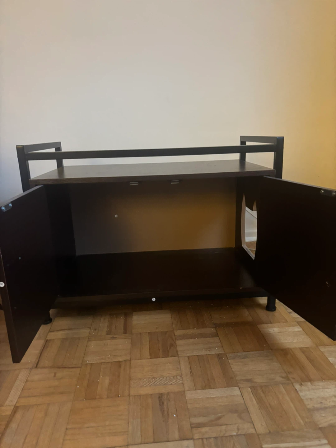 MOVING : NEED GONE ASAP❗️Dark Brown Cabinet with Cat Door - photo 2