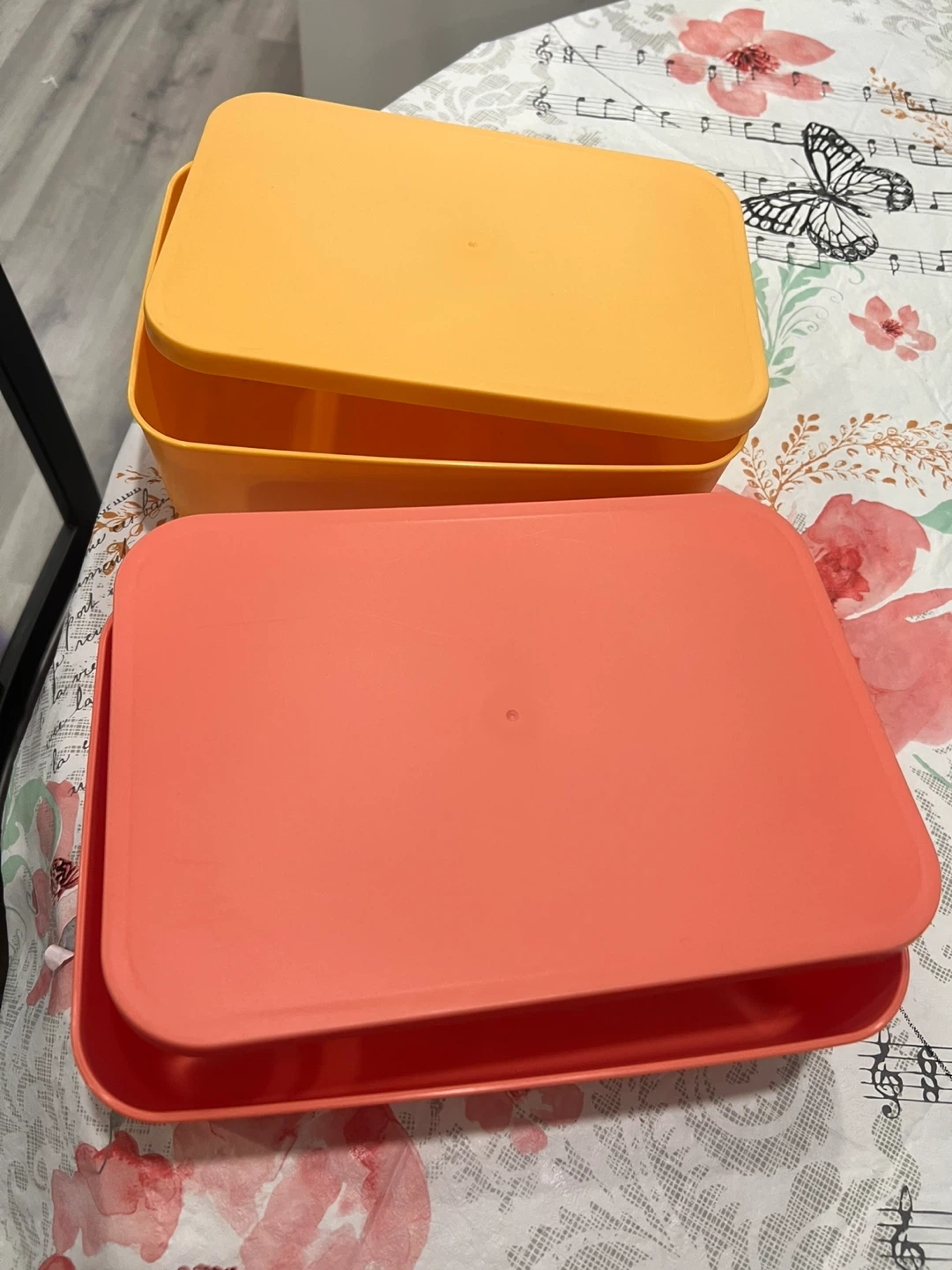 Pink Plastic Storage Basket with Lid - photo 2