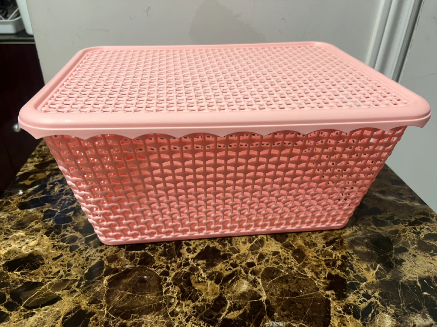 Pink Plastic Storage Basket with Lid - photo 4