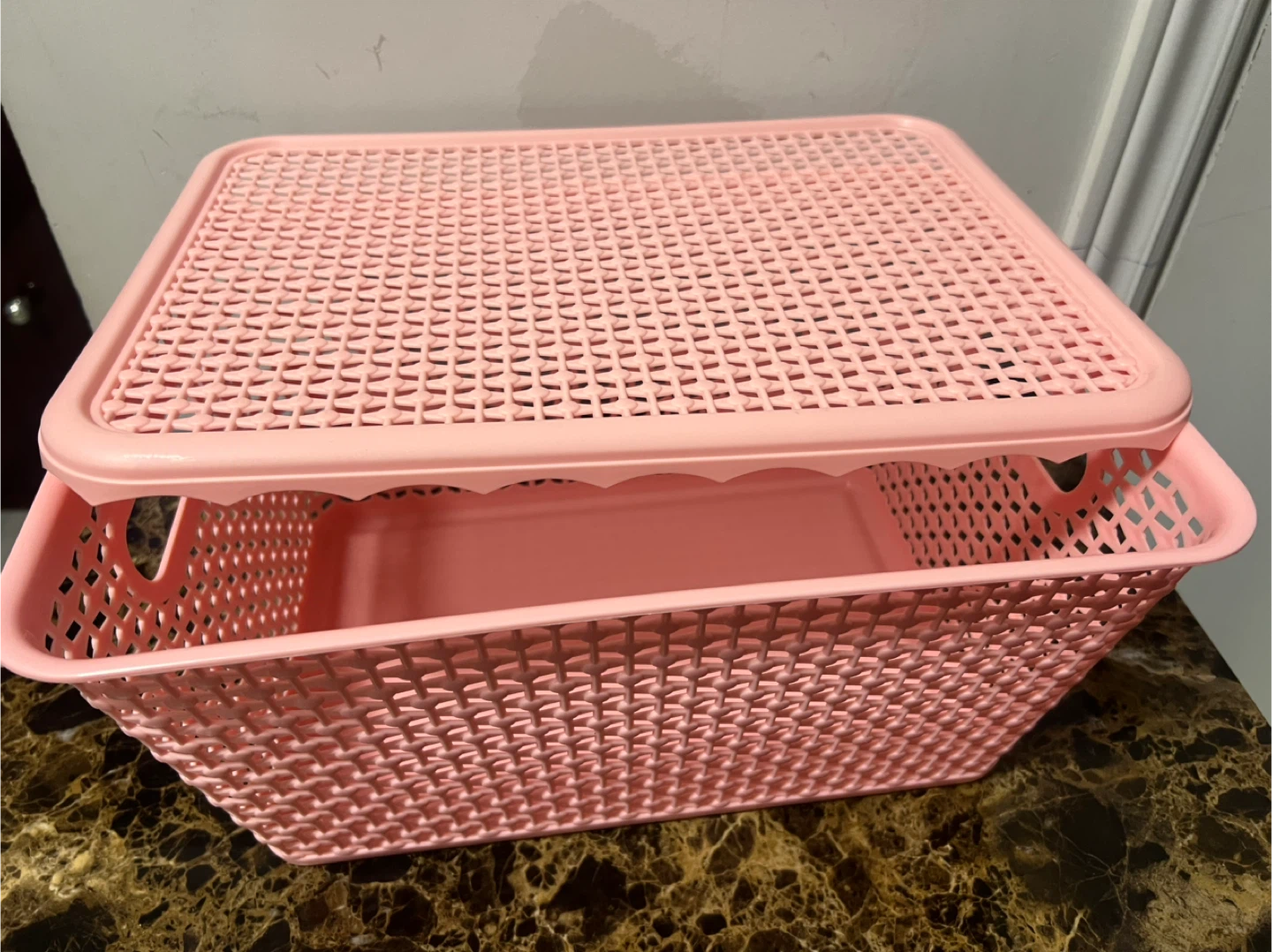 Pink Plastic Storage Basket with Lid - photo 3