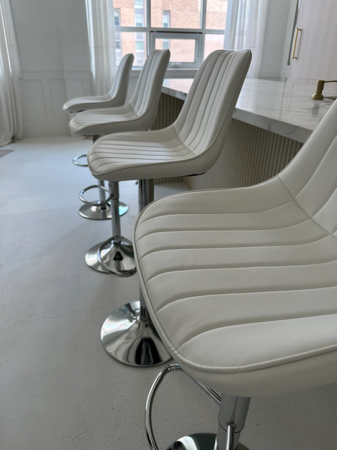 4 White Adjustable Bar Stools - photo 3