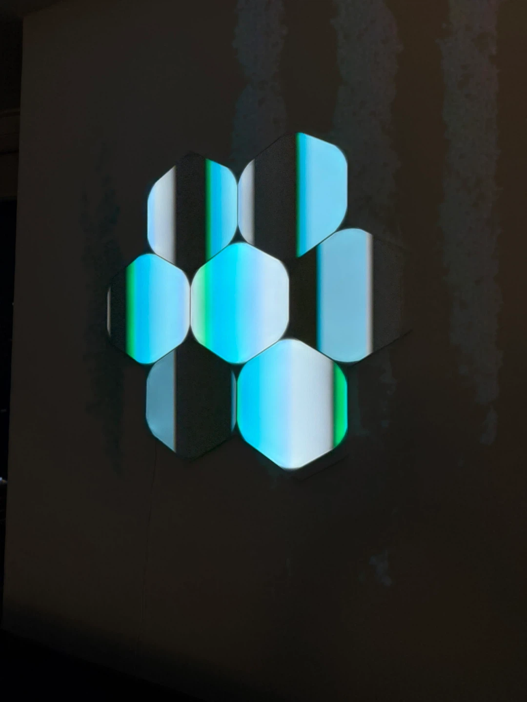 Nanoleaf Shape Hexagon Smart Light Panels - 7 Packs - photo 3