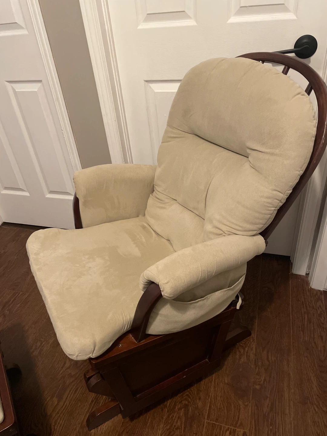 🥕Glider Rocking Chair with Ottoman🥕 - photo 2