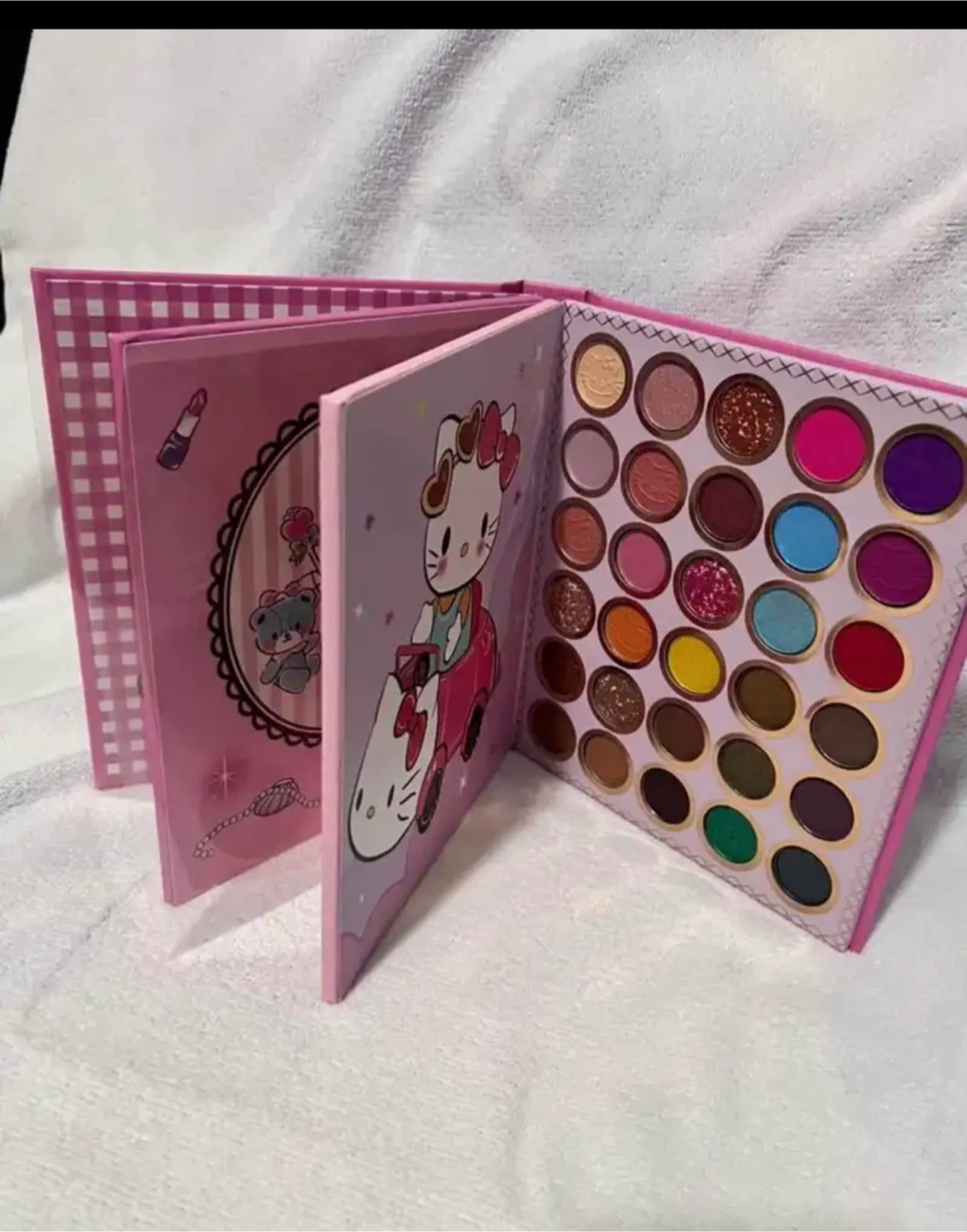 Hello Kitty Eyeshadow Palette - photo 2
