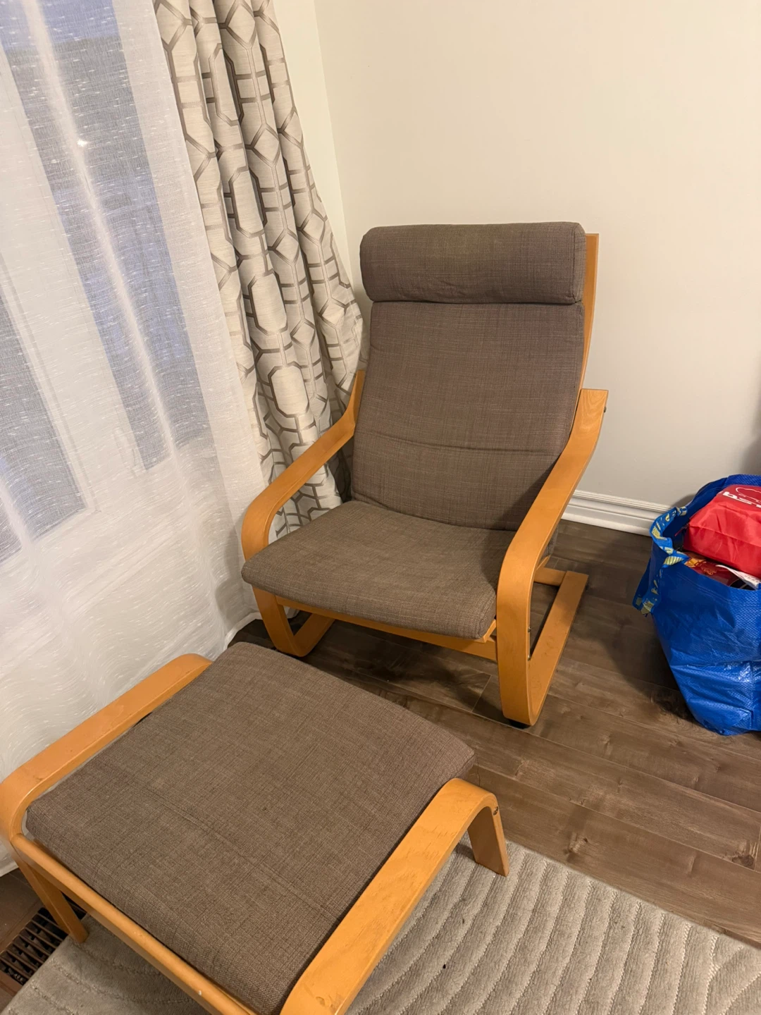 IKEA Poäng Chair and Ottoman Set - photo 2