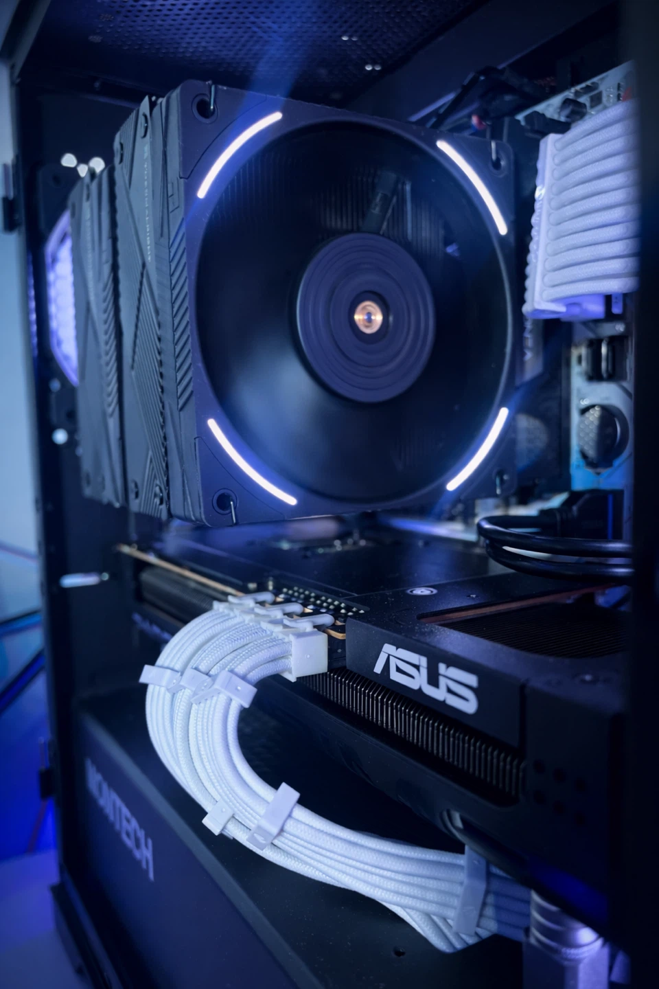 Ryzen 7 7800X3D | RX 9070XT 16GB | 32GB DDR5 | High-End PC - photo 4
