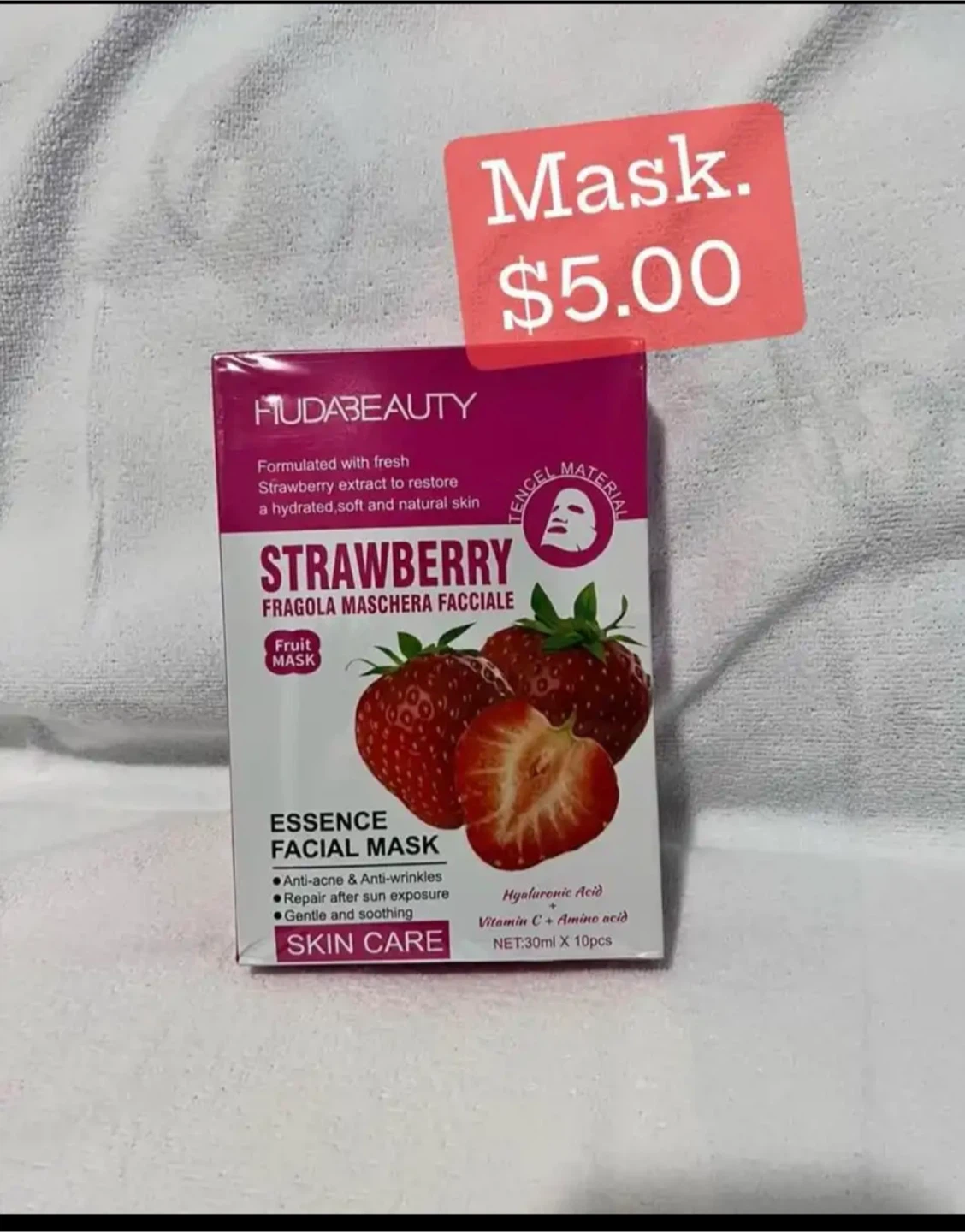HudaBeauty Strawberry Essence Facial Mask 10 Count