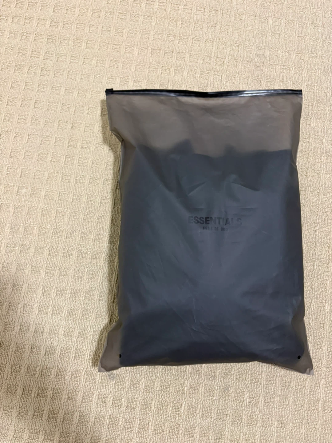ESSENTIALS Fear of God Size Small Black Hoodie - photo 5