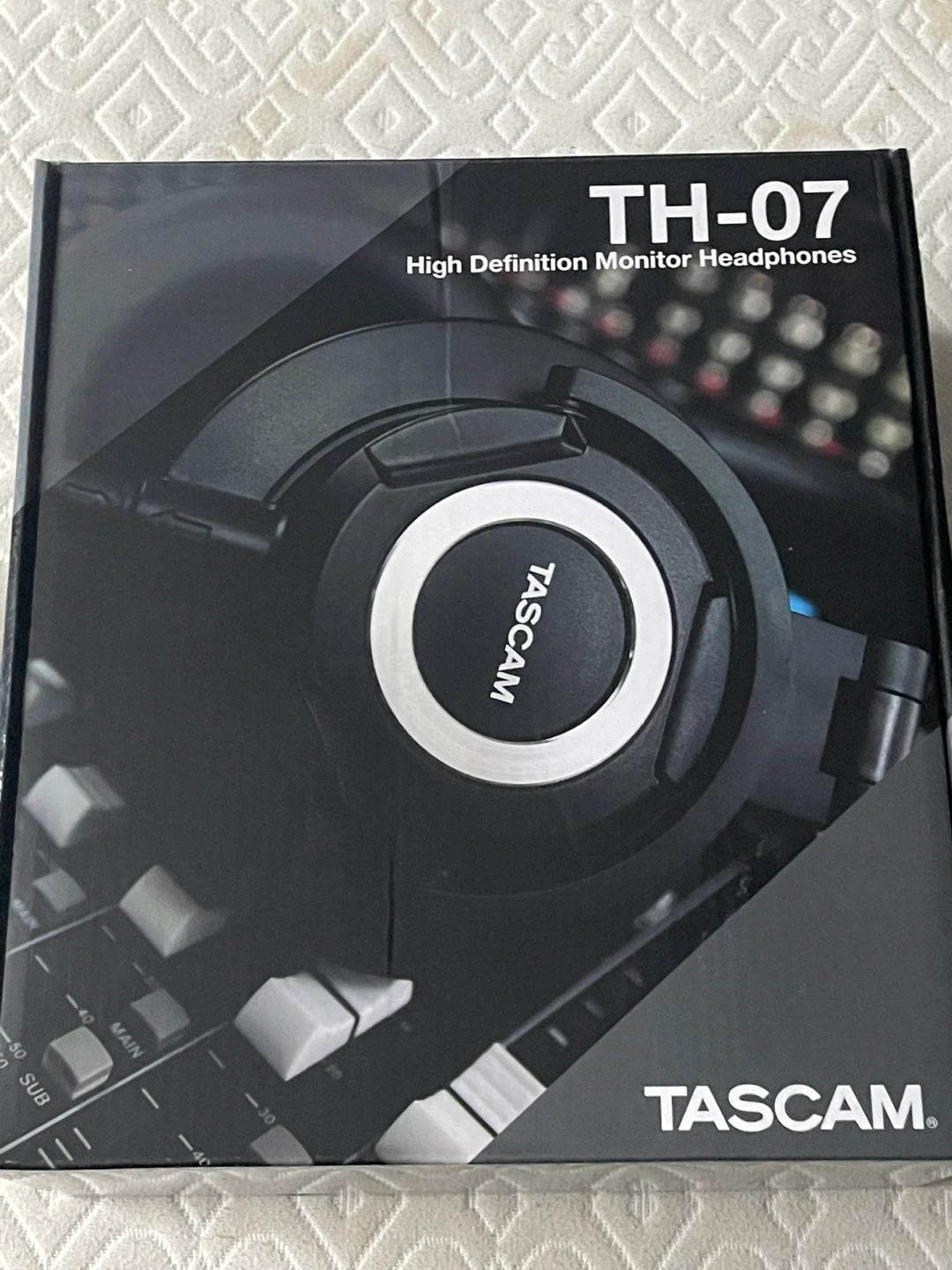 Tascam TH-07 High Definition Monitor Headphones