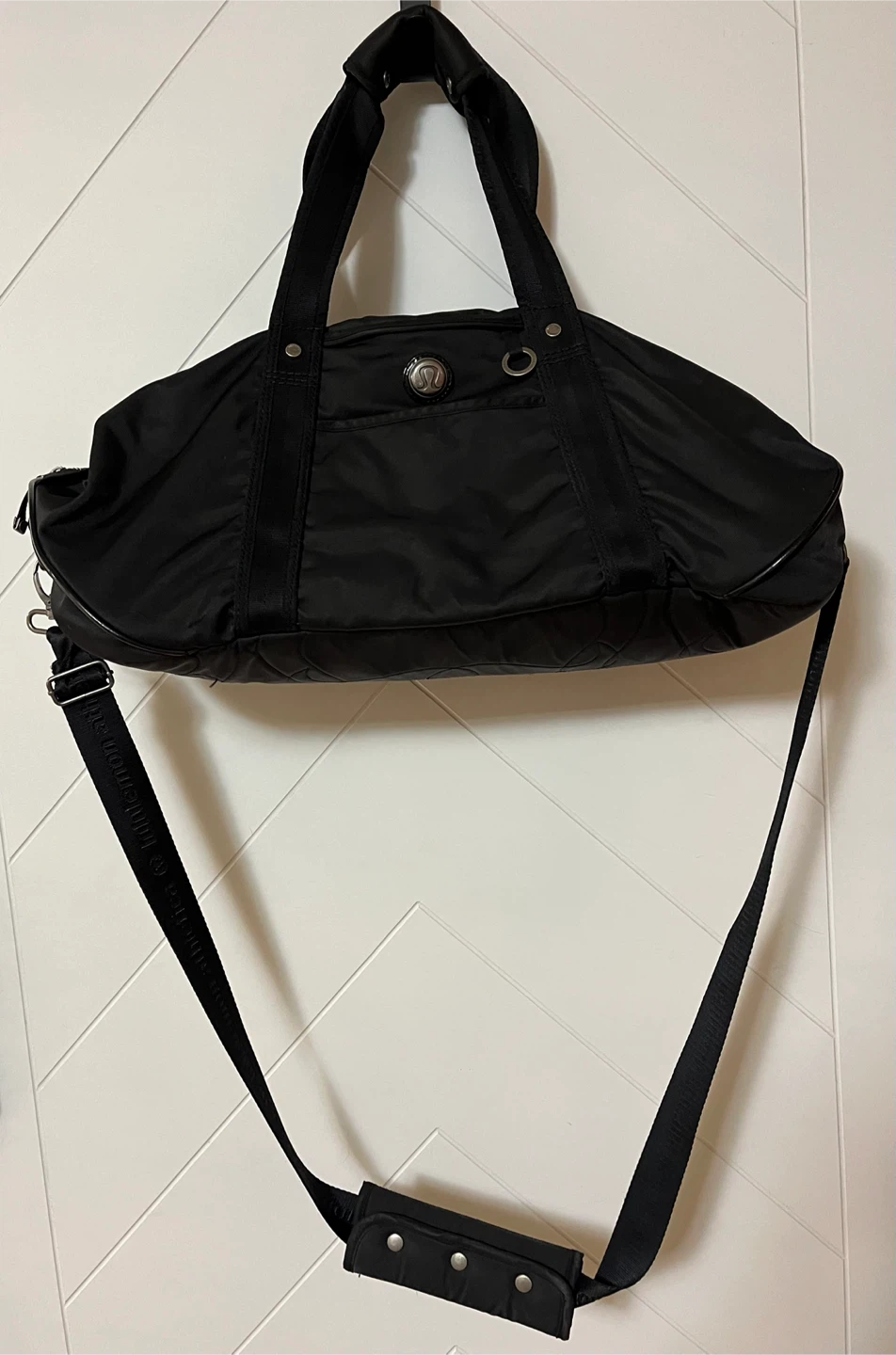 Lululemon Black Duffel Bag - photo 4