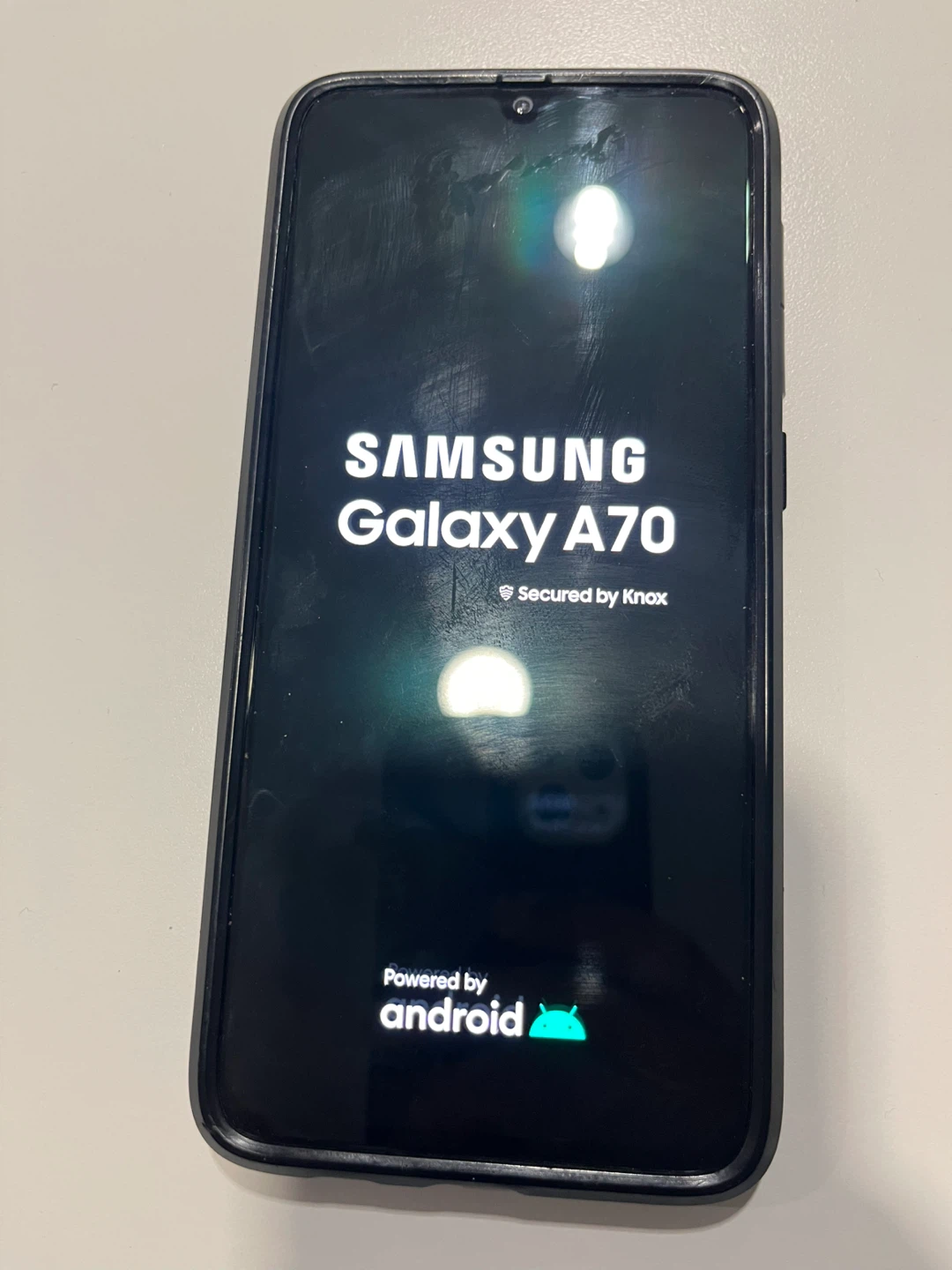 Samsung Galaxy A70 Smartphone with Spigen Case - photo 2