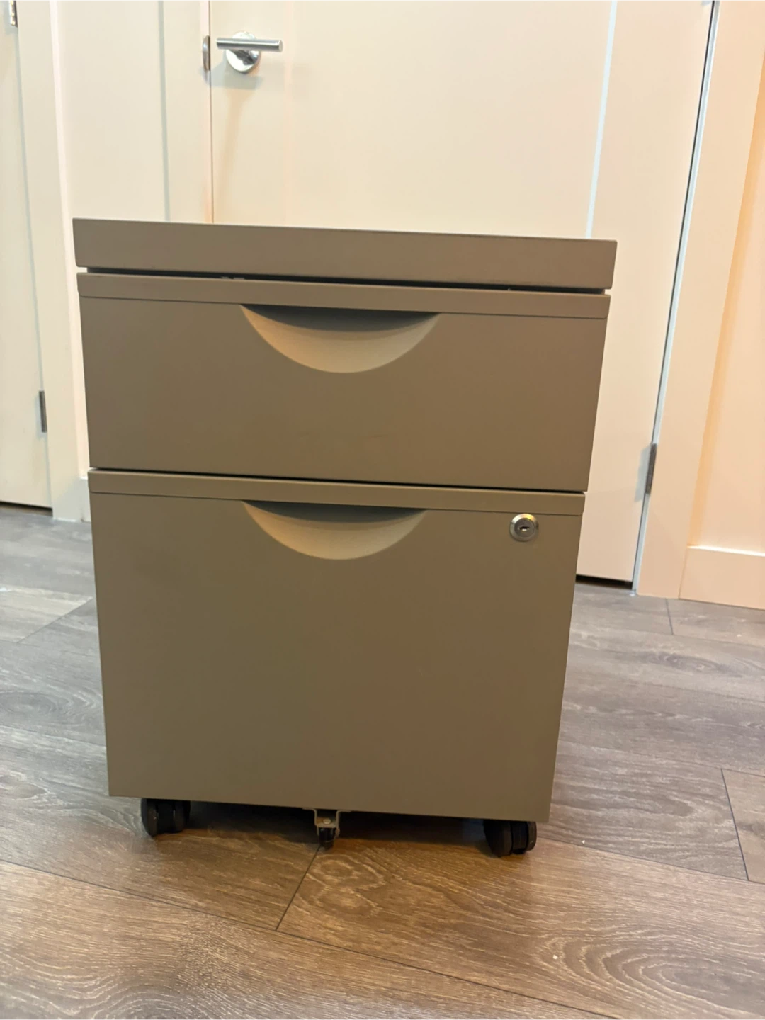 2-Drawer Mobile Filing Cabinet - photo 2
