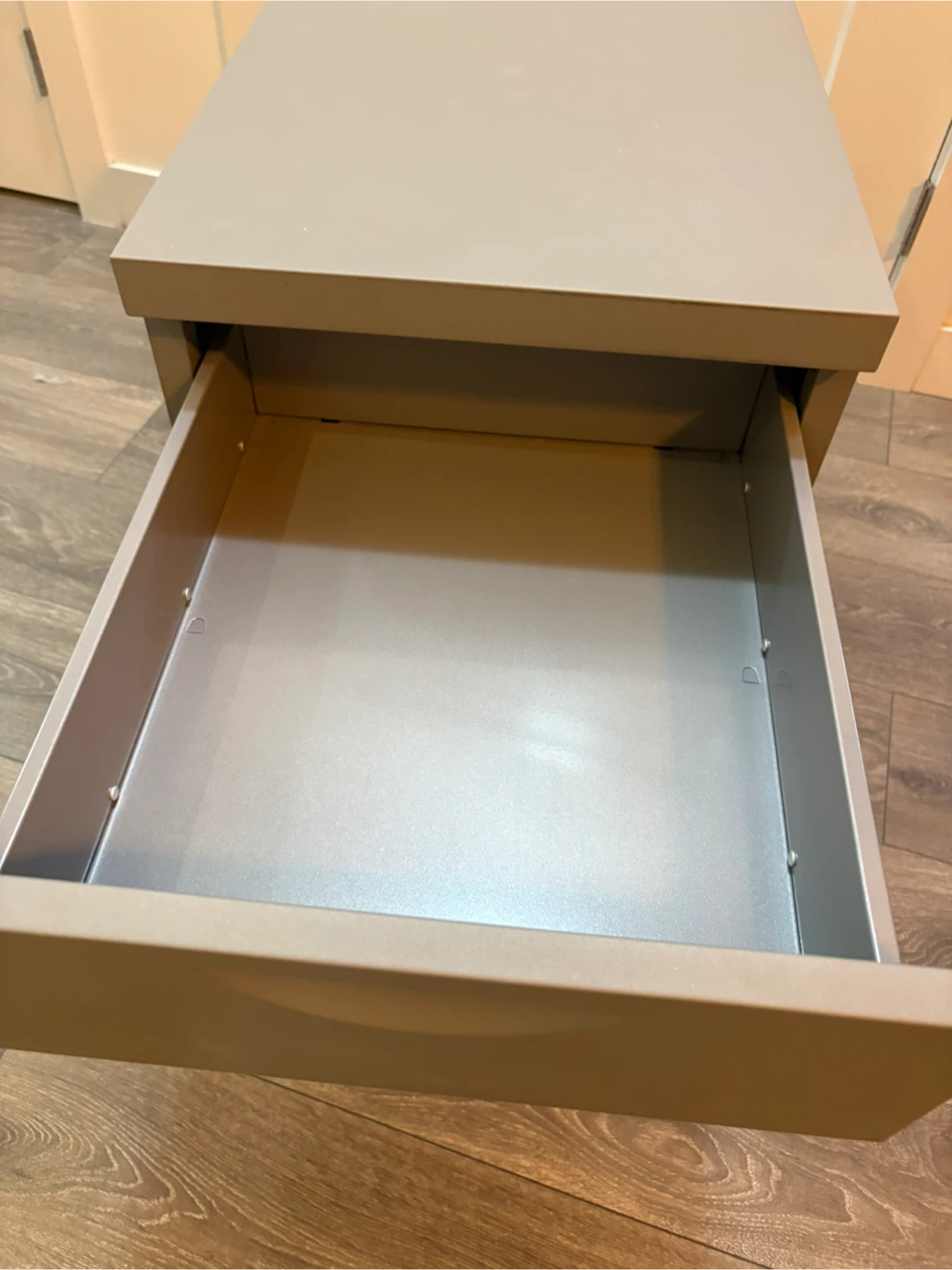 2-Drawer Mobile Filing Cabinet - photo 3