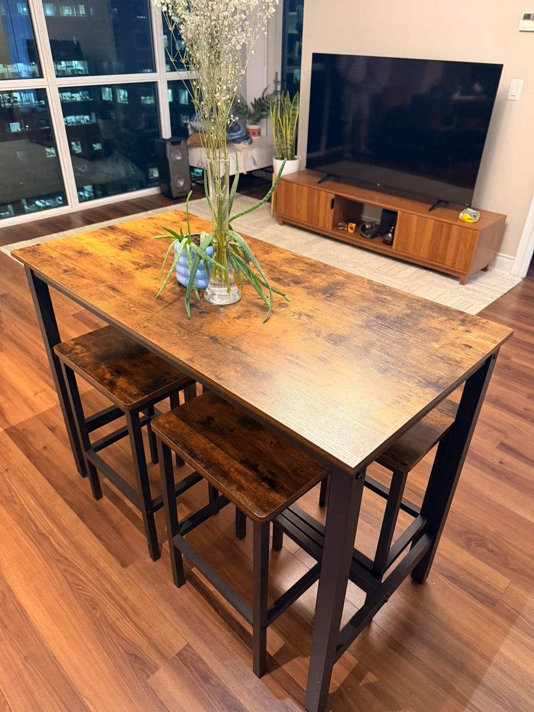 Rustic Style Kitchen Table and 4 Stools - photo 2