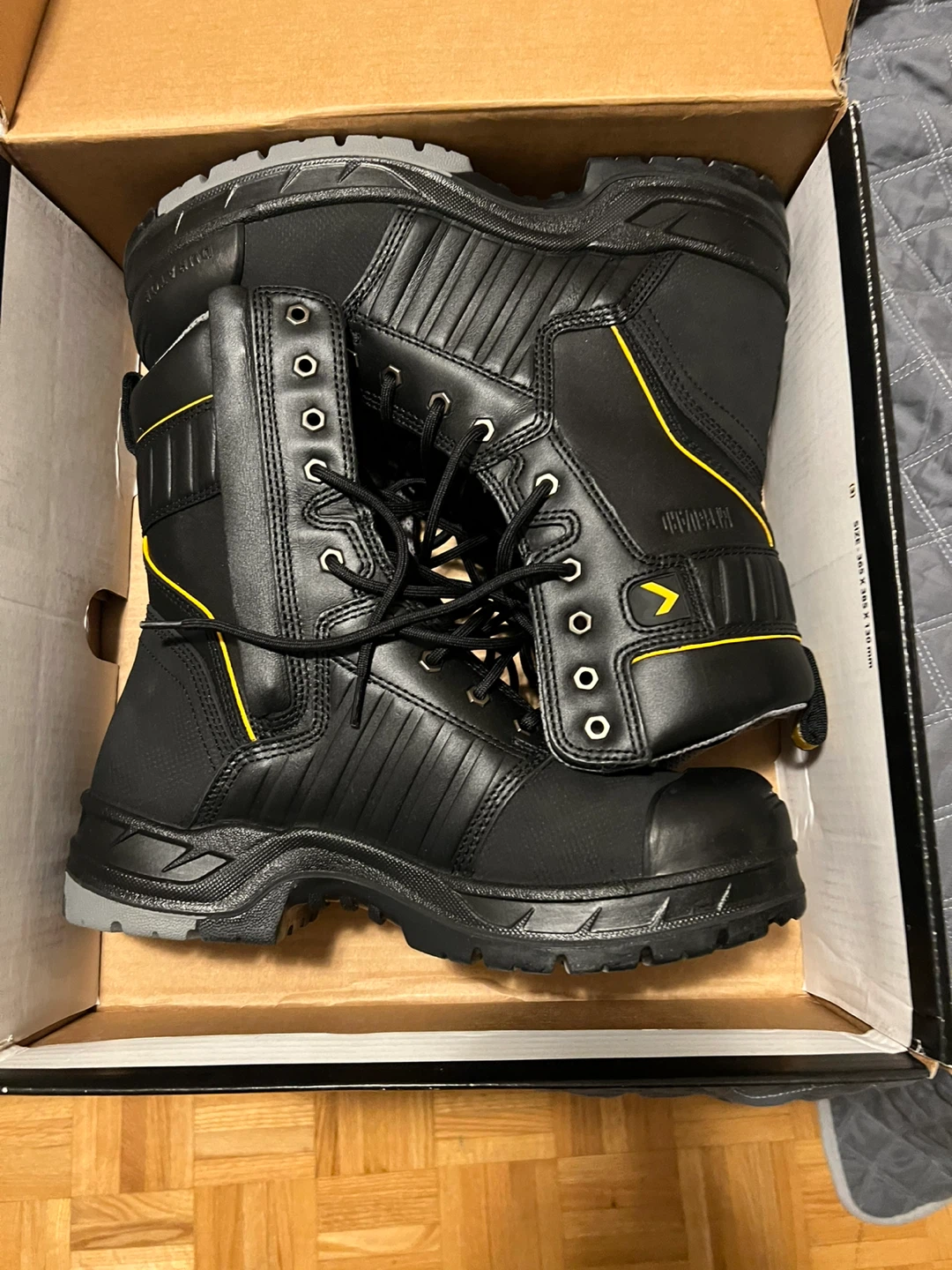 Dakota Max Insulation Work Boots - Men's Size 11