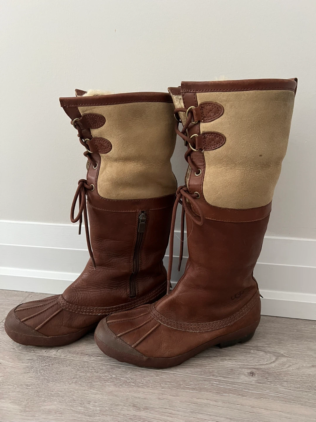 UGG Waterproof Boots | Sheepskin Lined | Guaranteed Authentic - photo 2