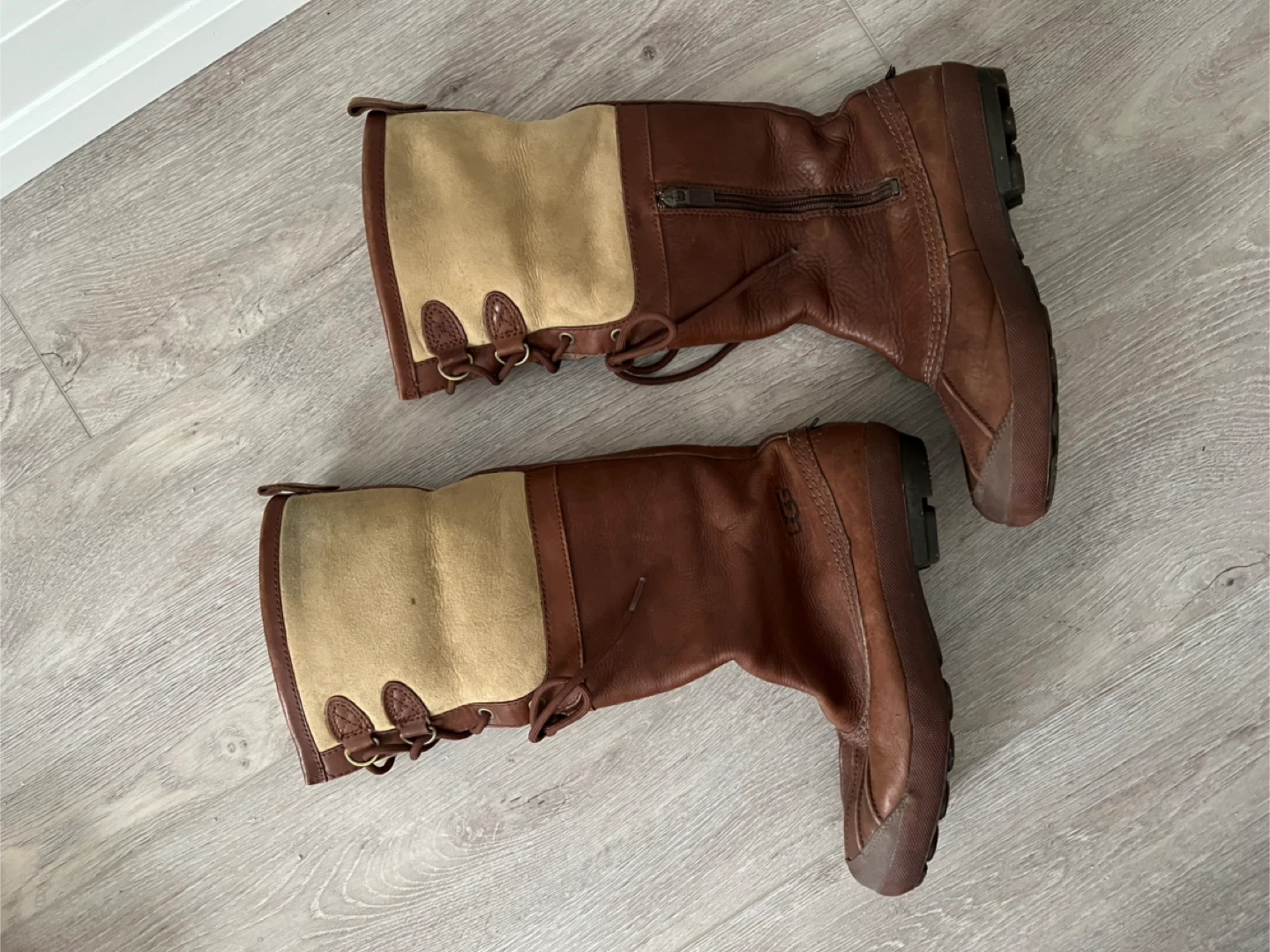 UGG Waterproof Boots | Sheepskin Lined | Guaranteed Authentic - photo 4