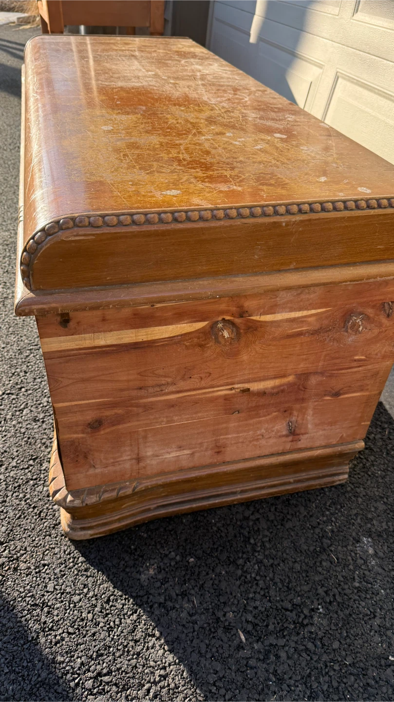 Vintage Cedar Hope Chest Trunk - photo 3