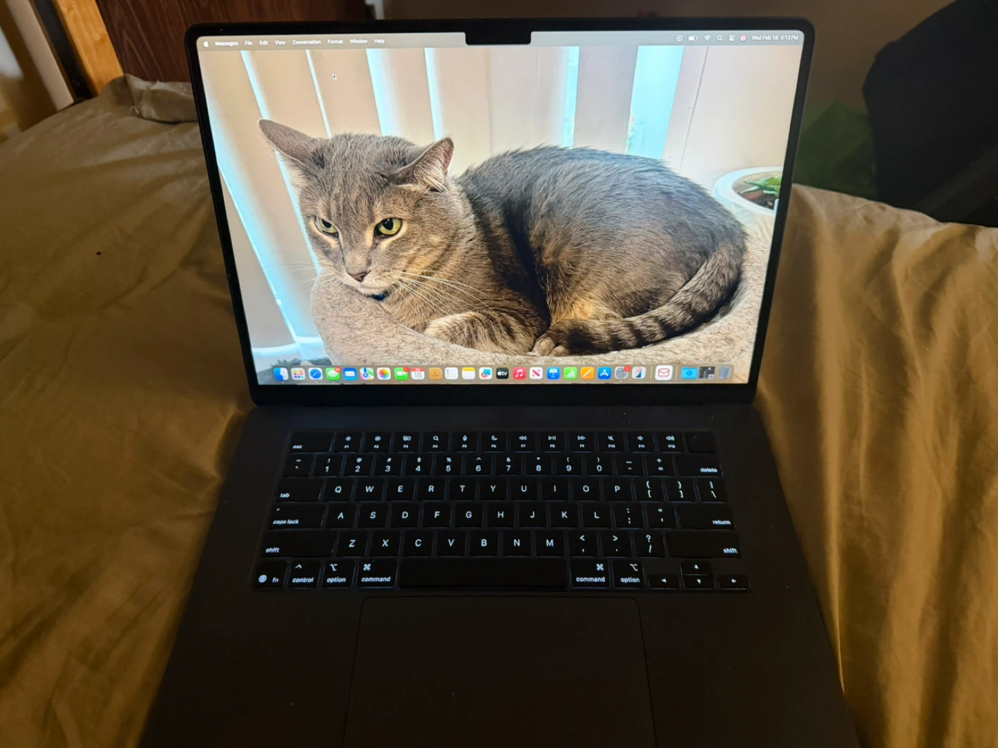 Apple MacBook Air 16 inch