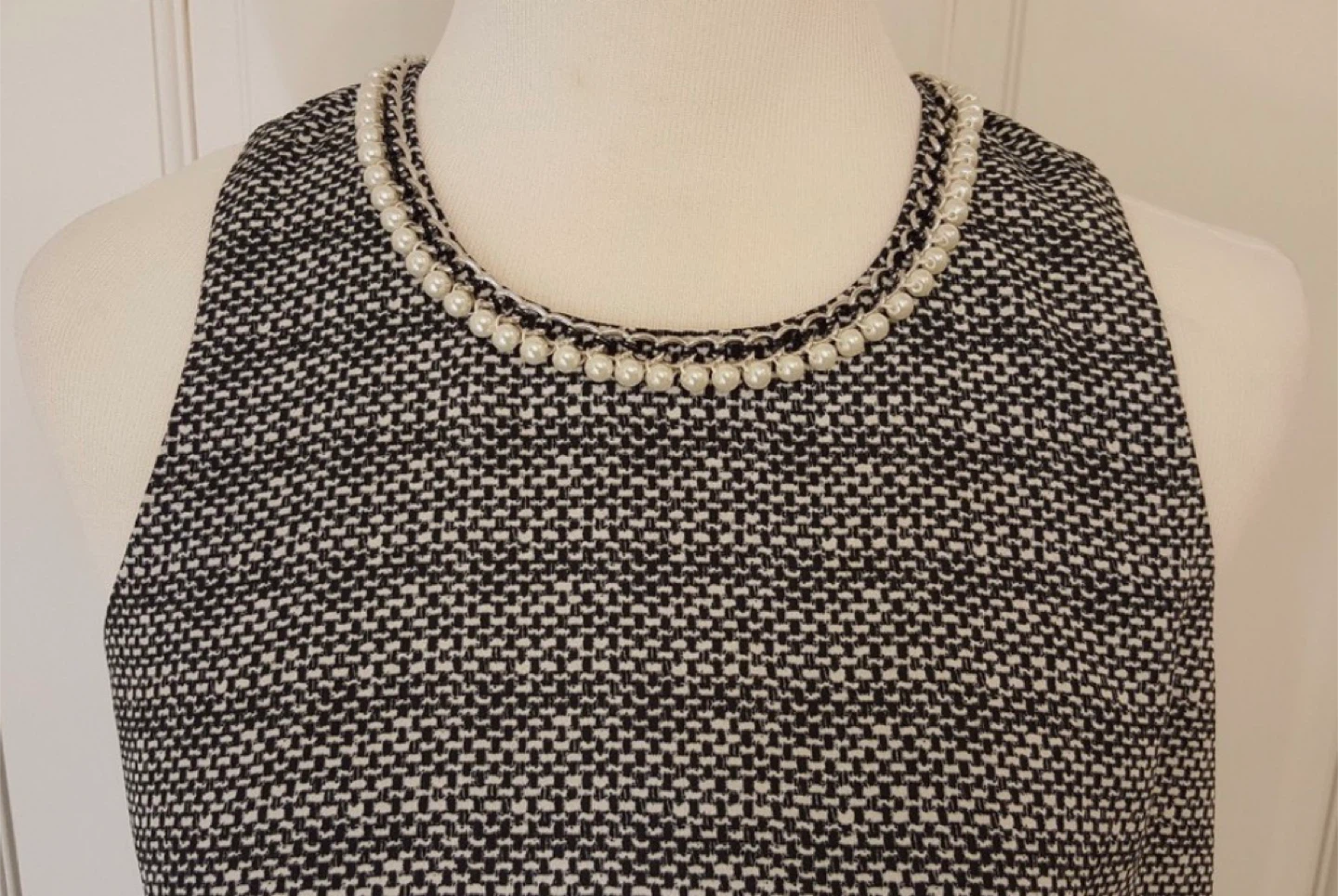 Karl Lagerfeld Paris Sleeveless Dress Size 8 - photo 4