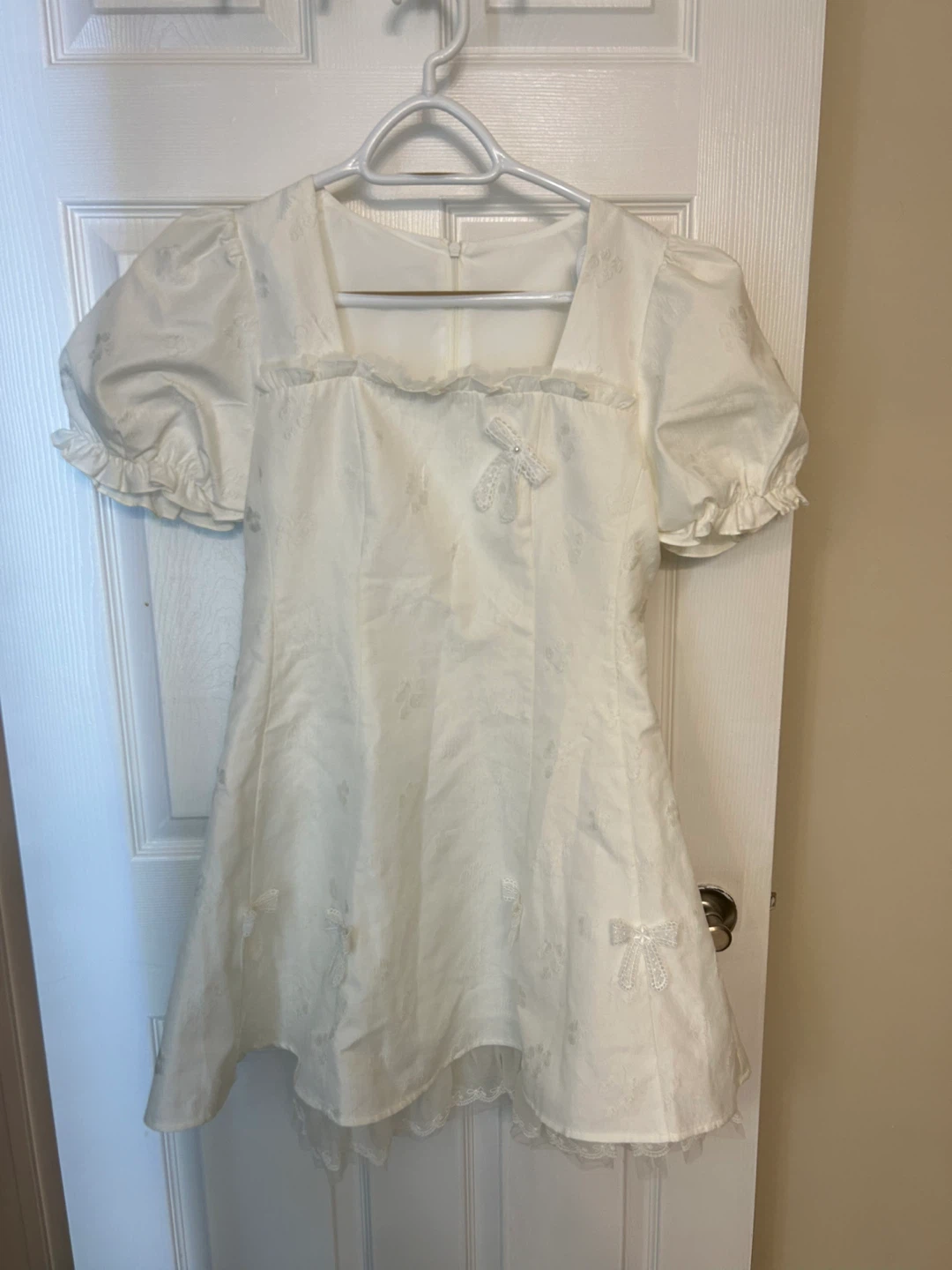 White Puff Sleeve Square Neck Dress