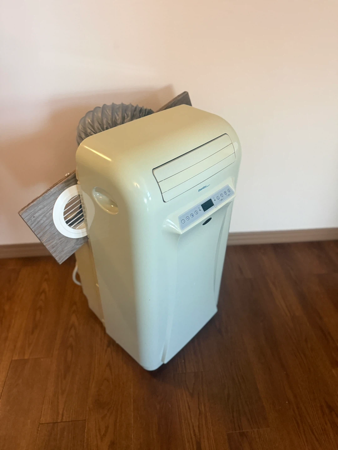 Portable air conditioners - photo 2