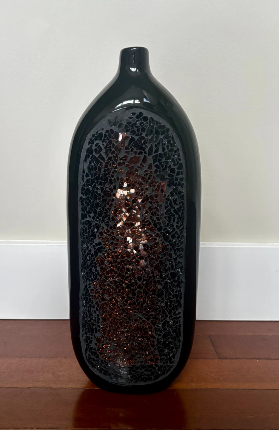 🥕 Black Mosaic Vase