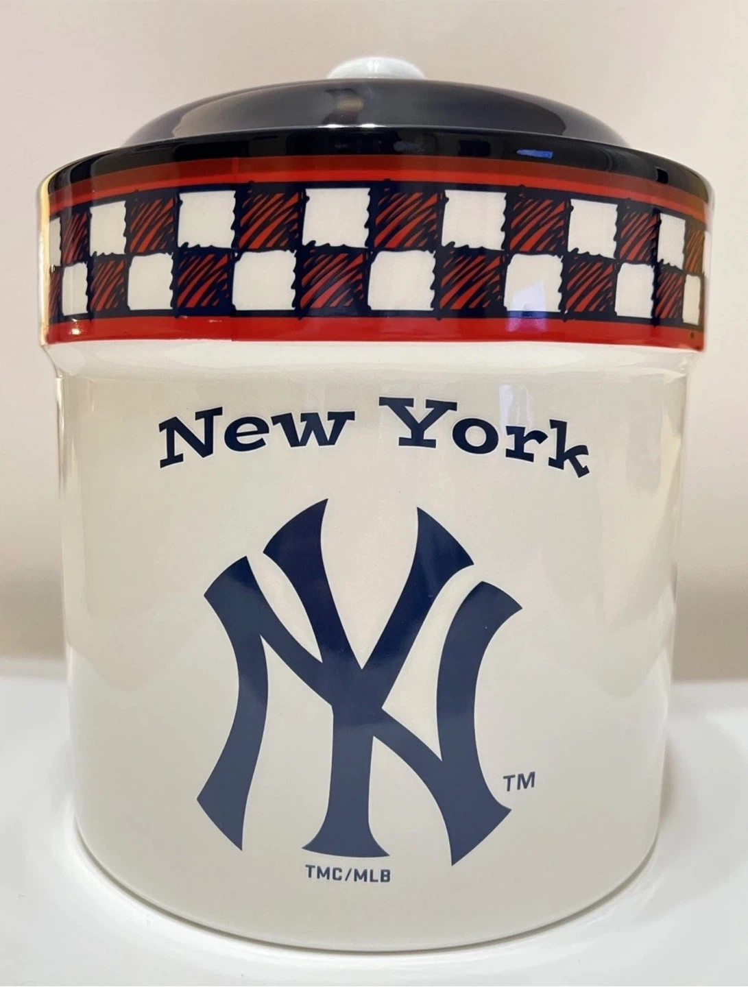 NEW New York Yankees Ceramic Cookie Jar - photo 2