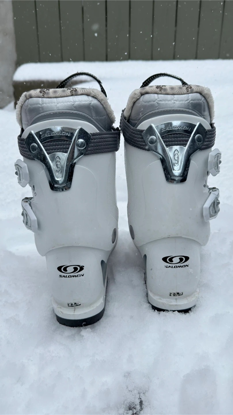 Women's Ski Boots - 23.5 Salomon - photo 3