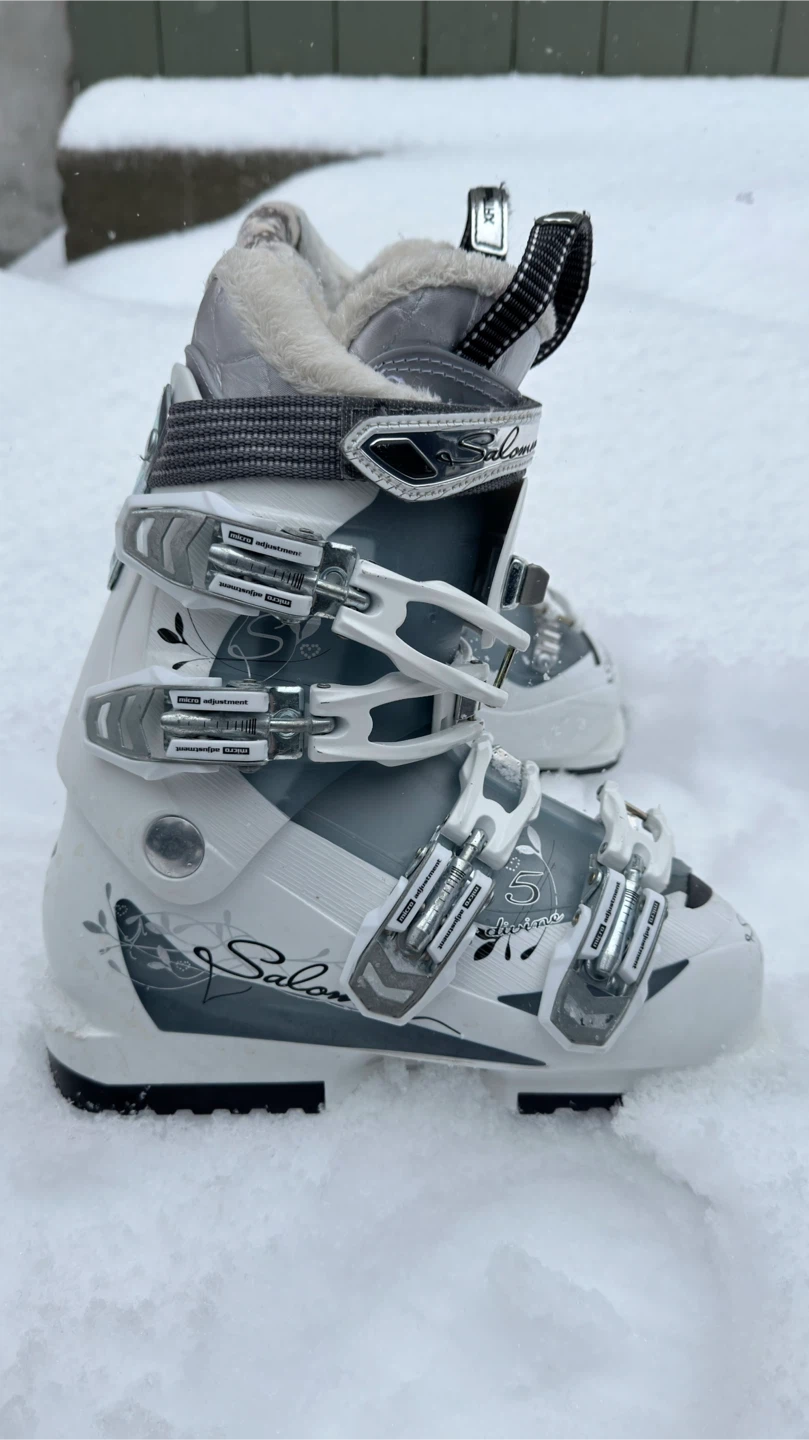 Women's Ski Boots - 23.5 Salomon - photo 2