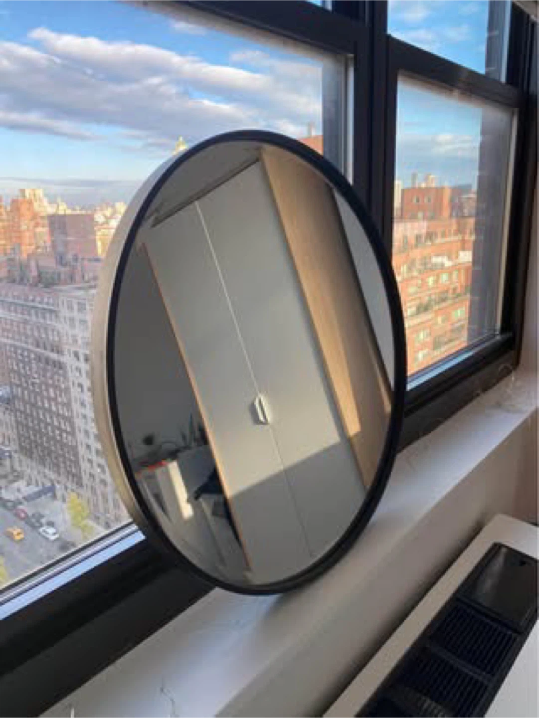 Round Wall Mirror - photo 2