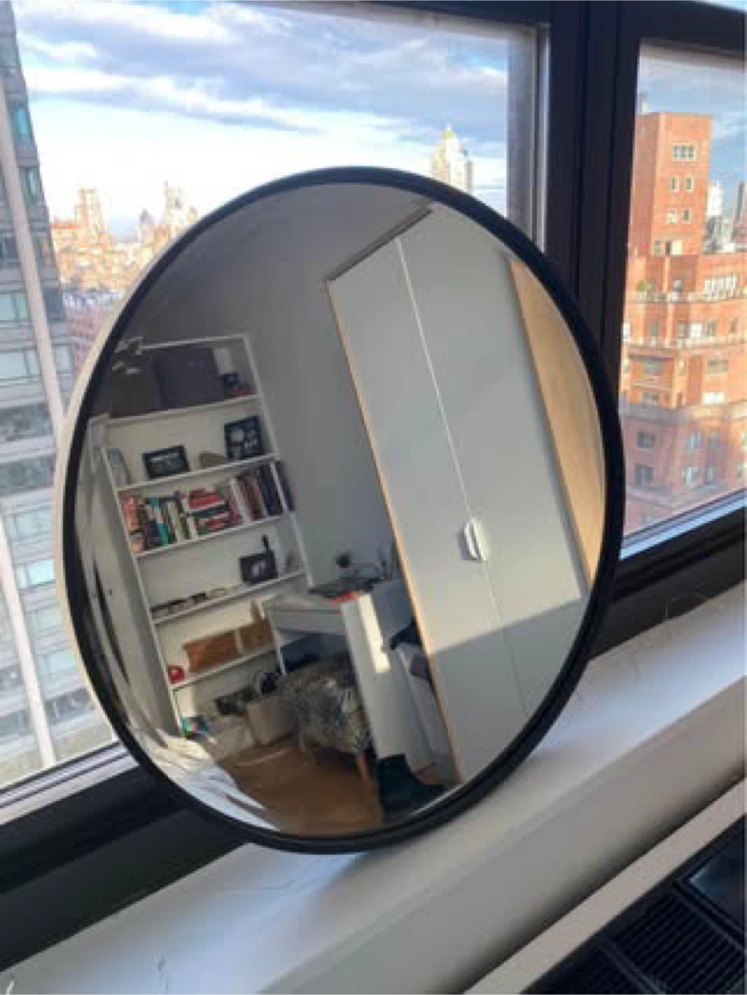 Round Wall Mirror