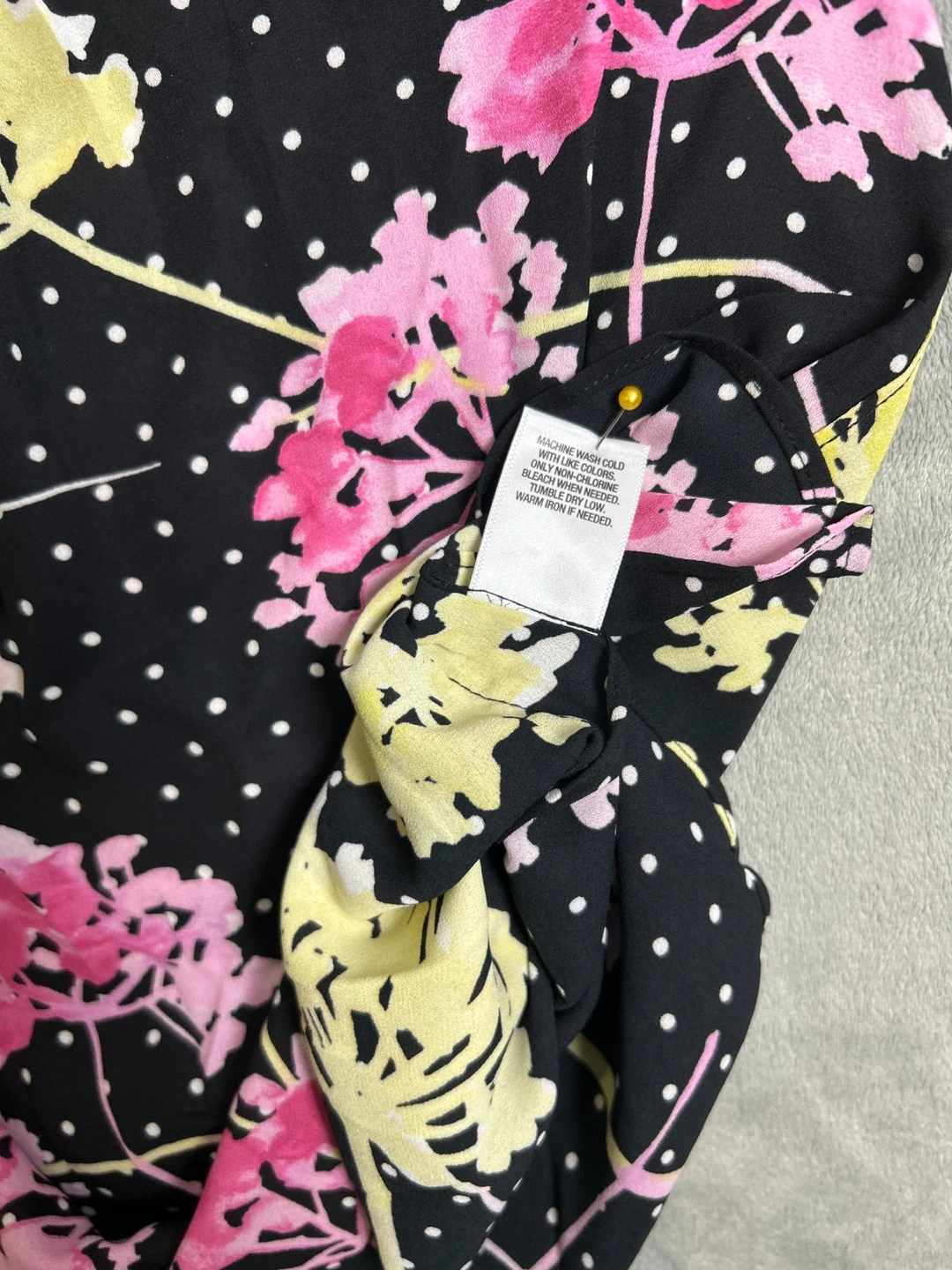 Roz& Ali Black Floral Print Blouse Size M - photo 5
