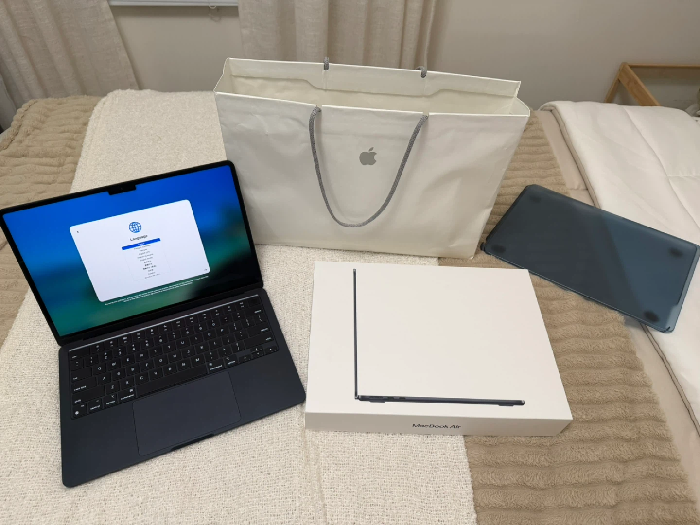 13-inch Macbook Air M2 (Midnight) 256 GB SSD - photo 2