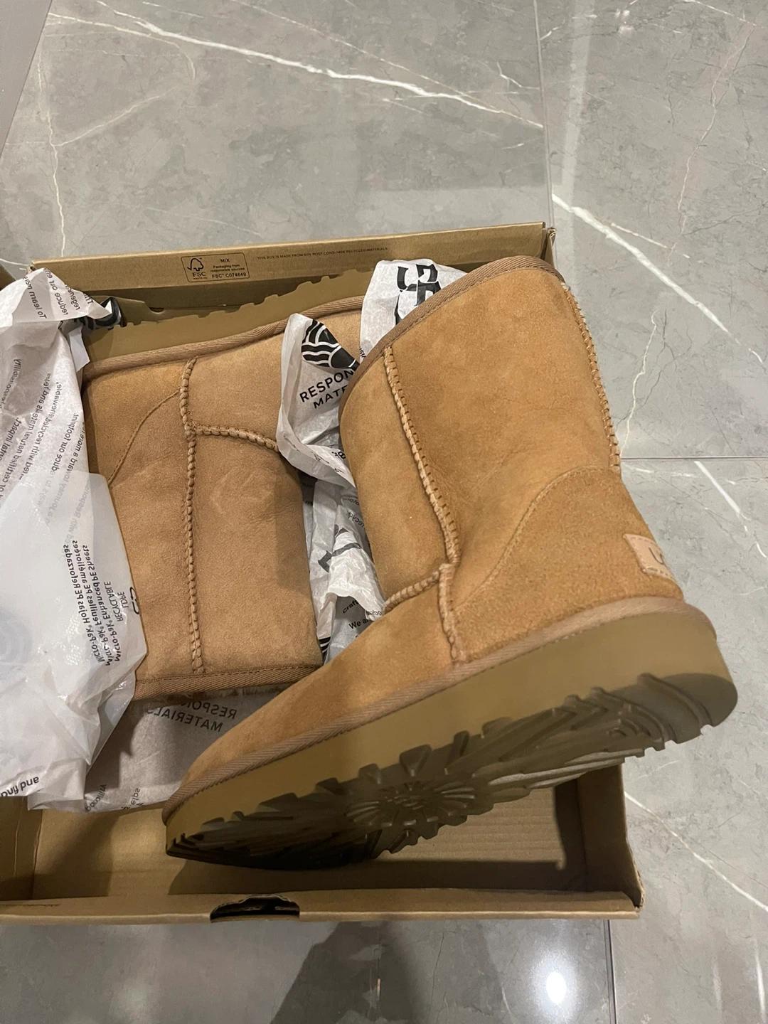 UGG Classic Short II Boots - Women's Size 7 🥕