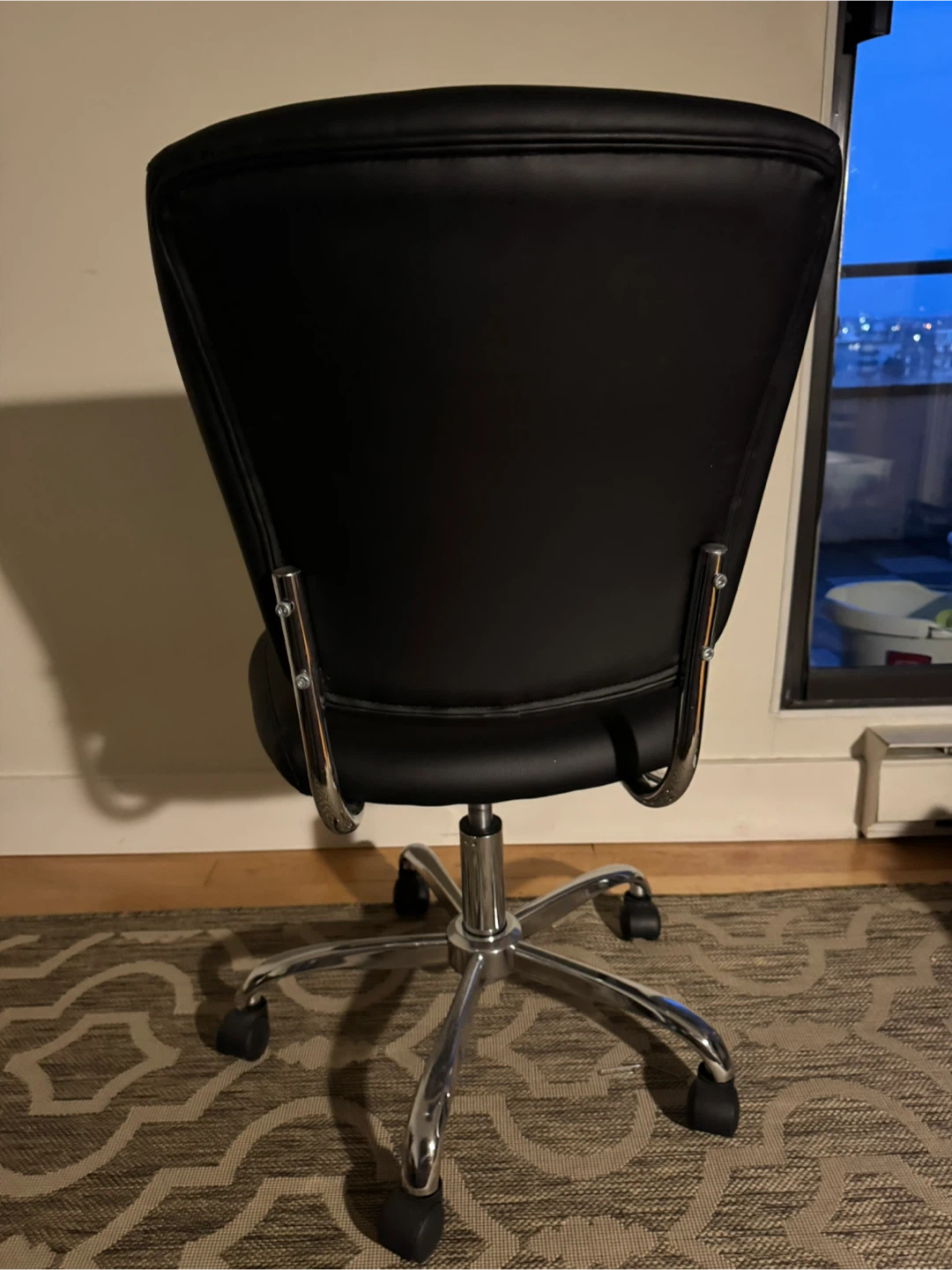 Office Chair - photo 3