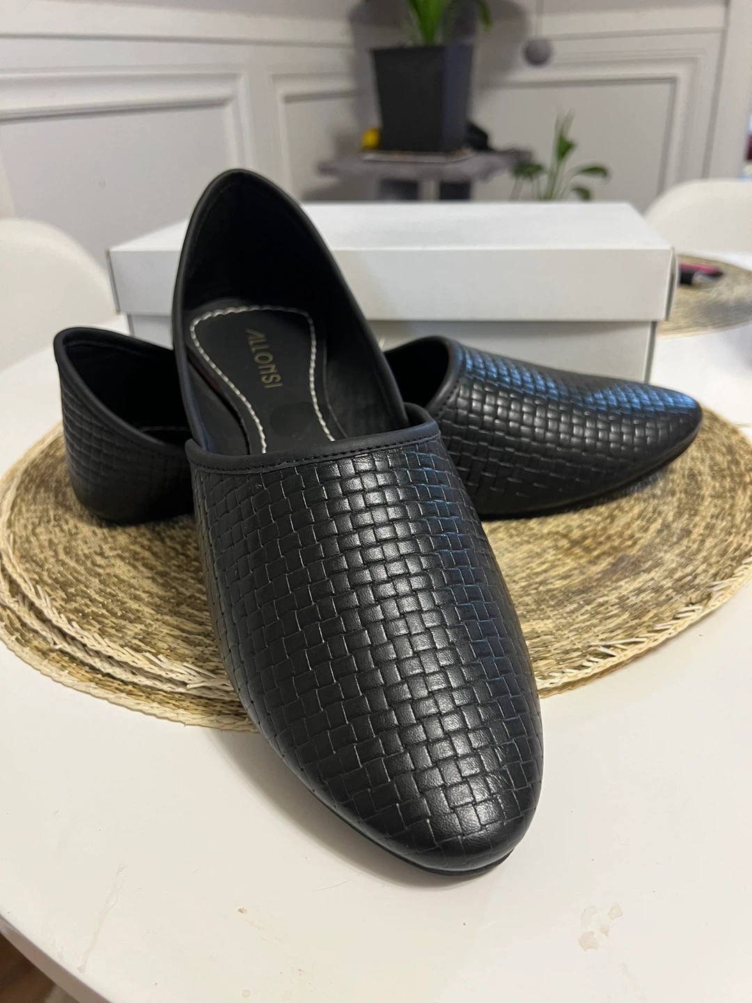 🥕Black Leather flat shoes - New