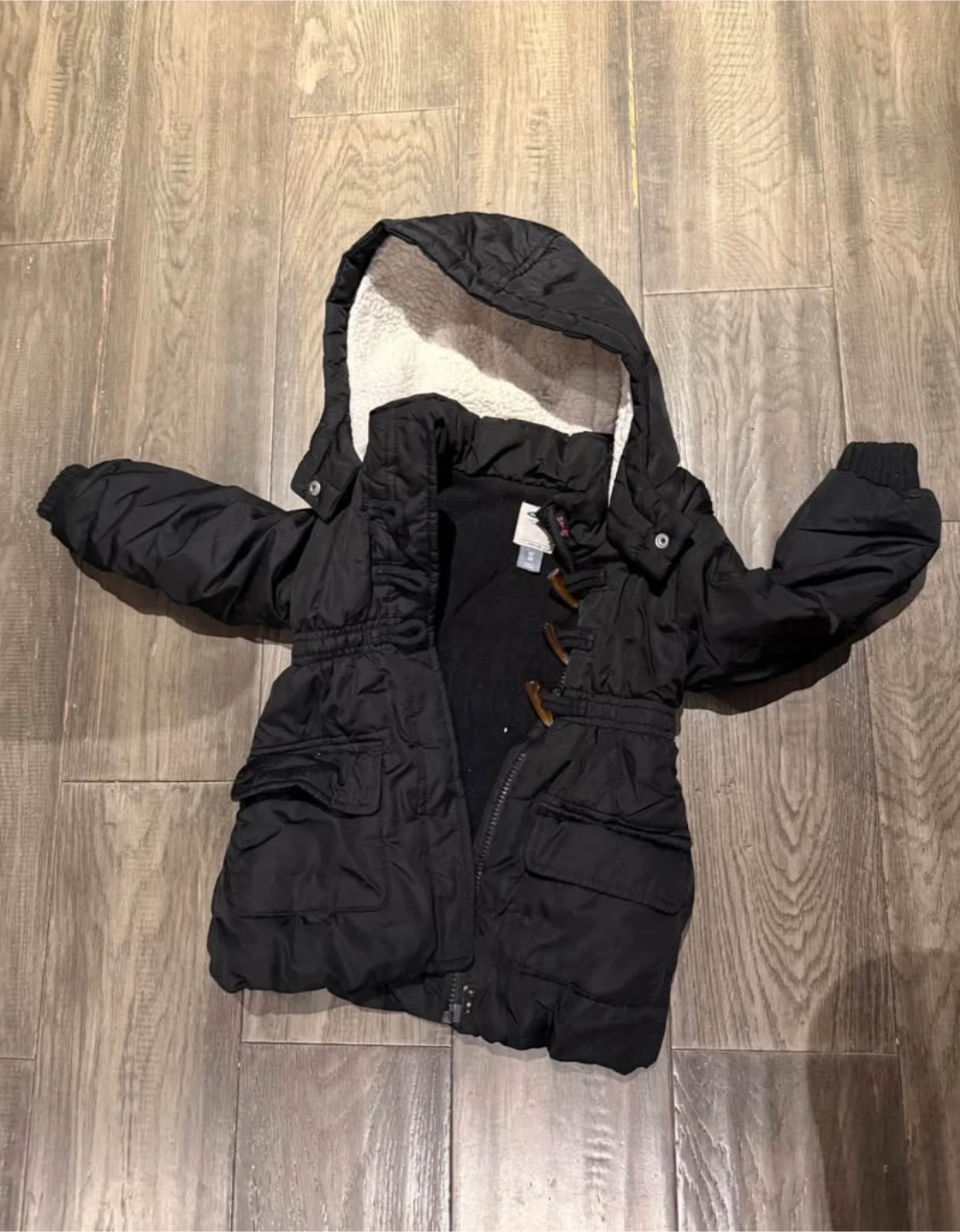 🥕☃️ 3T Old Navy Black Hooded Winter Jacket - Size 3T